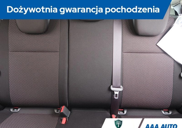Suzuki Swift cena 71000 przebieg: 60990, rok produkcji 2019 z Jasień małe 379